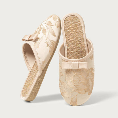 Embroidery Linen Slippers with Closed Toe