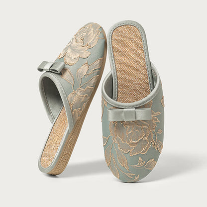 Embroidery Linen Slippers with Closed Toe
