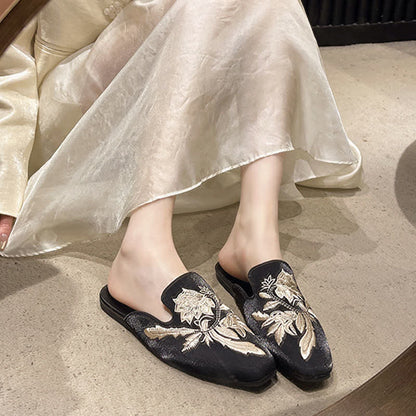Elegant Floral Embroidery Pointed-Toe Mules