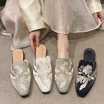Elegant Floral Embroidery Pointed-Toe Mules