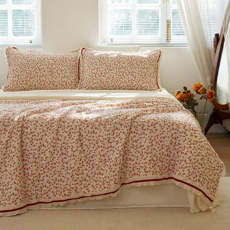Red Floral Ruffled Cotton Gauze Quilt
