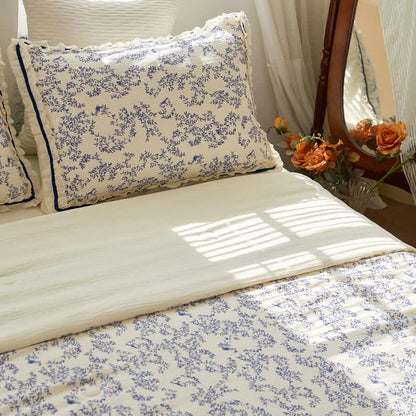 Blue Leaf Ruffled Cotton Gauze Quilt
