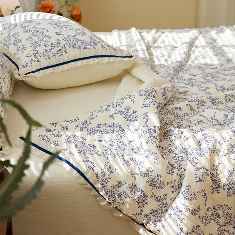 Blue Leaf Ruffled Cotton Gauze Quilt