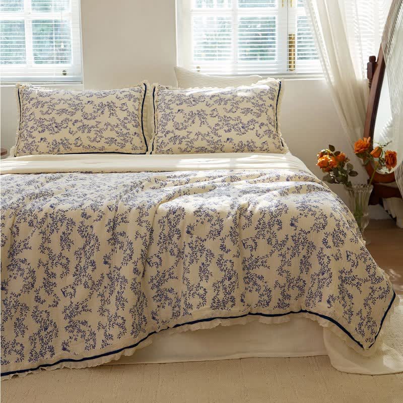 Blue Leaf Ruffled Cotton Gauze Quilt