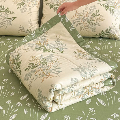 Botanical Leaf Print Pure Cotton Quilt