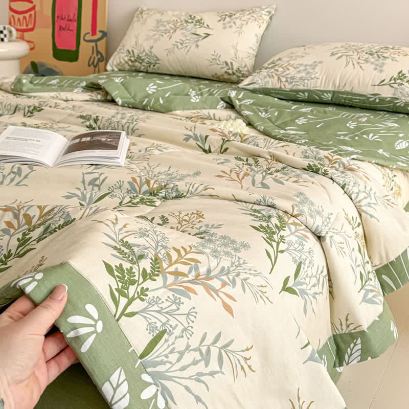 Botanical Leaf Print Pure Cotton Quilt