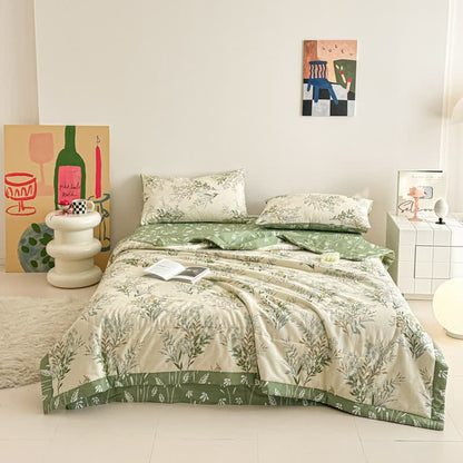 Botanical Leaf Print Pure Cotton Quilt