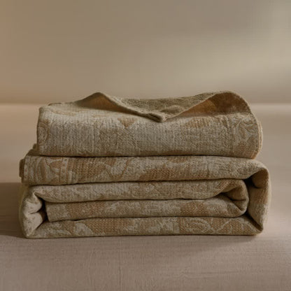 Artistic Vintage Rose Cotton Gauze Quilt