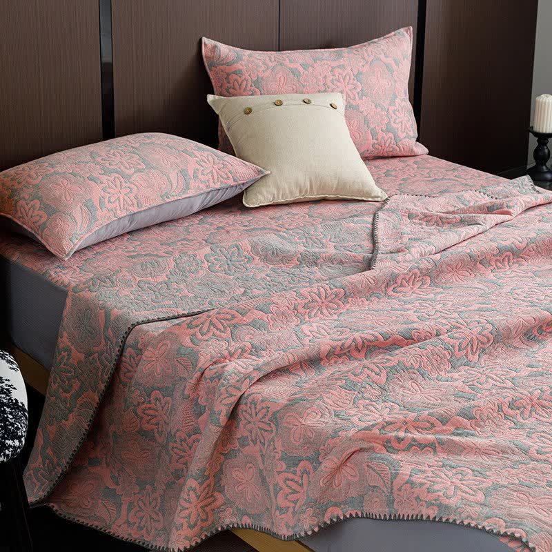 Farmhouse Floral Three-Layer Cotton Gauze Quilt