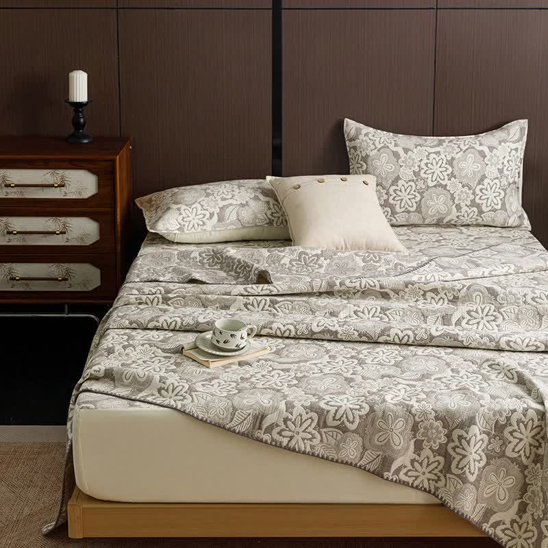 Farmhouse Floral Three-Layer Cotton Gauze Quilt