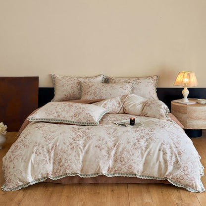 Botanical Bedding With Scalloped Lace Edging