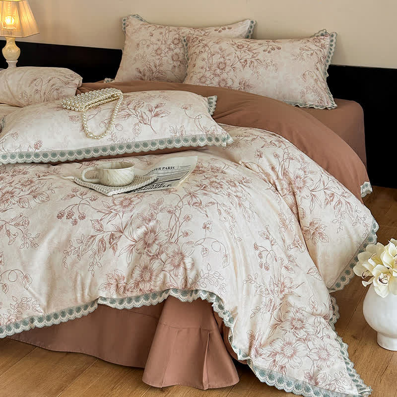 Botanical Bedding With Scalloped Lace Edging