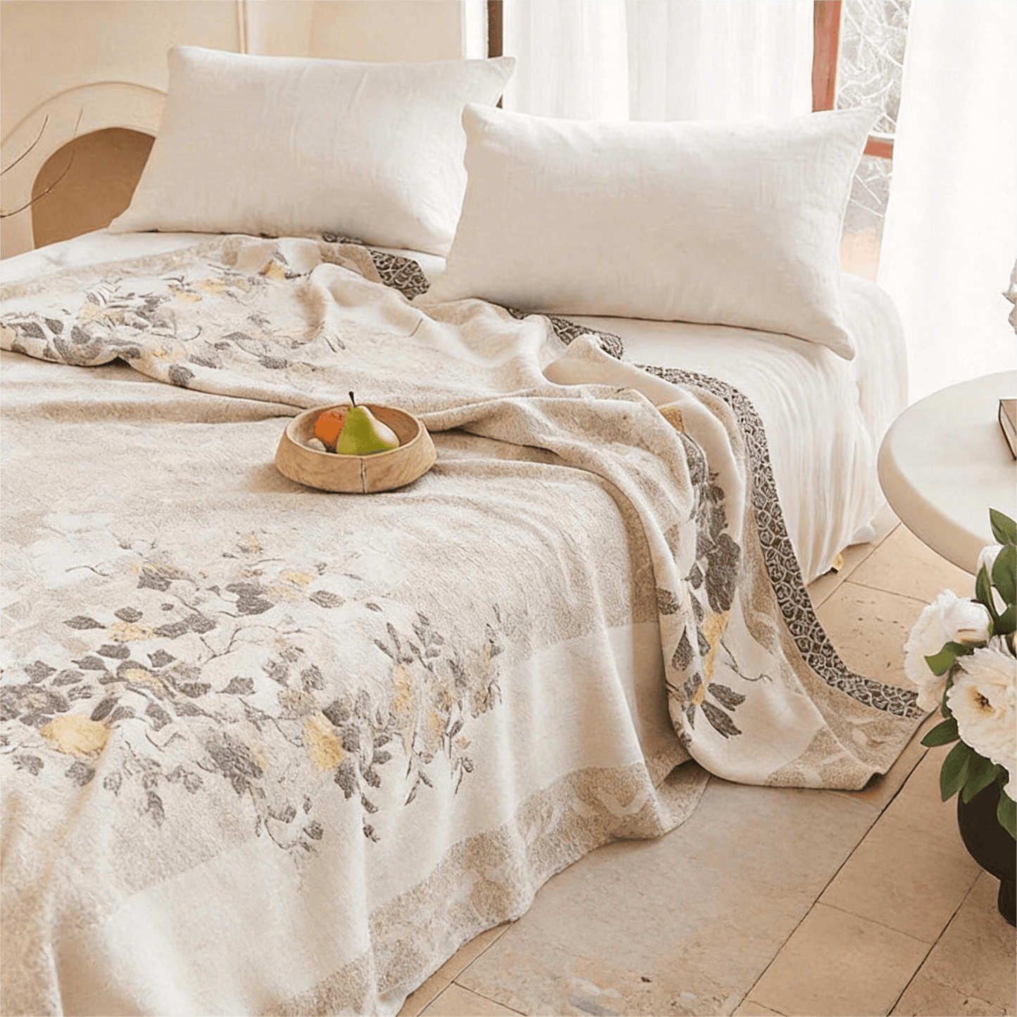 Oriental Peony Jacquard Reversible Gauze Quilt
