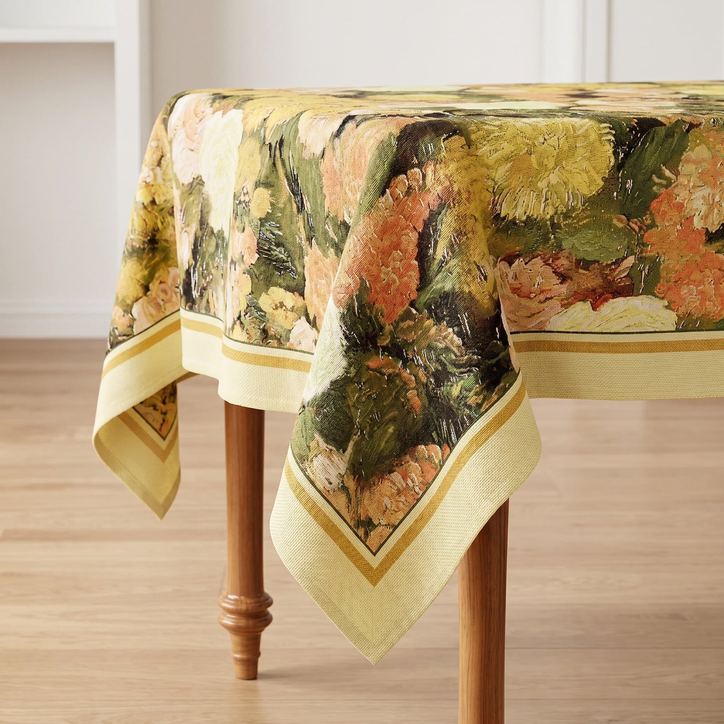 Elegant Painterly Floral Print Tablecloth