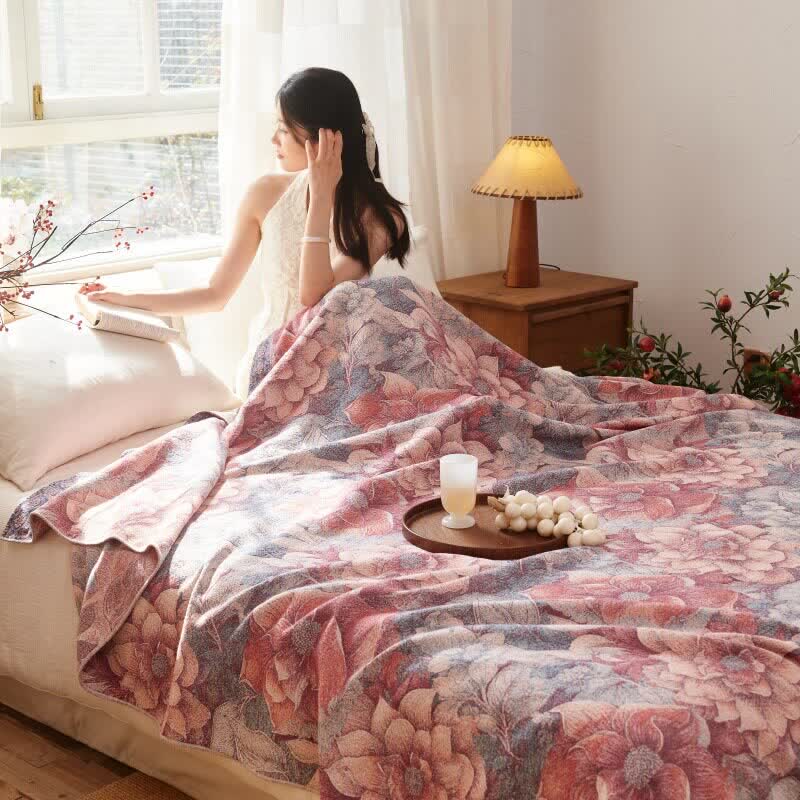 Luxurious Pink Floral Cotton Quilt Blanket