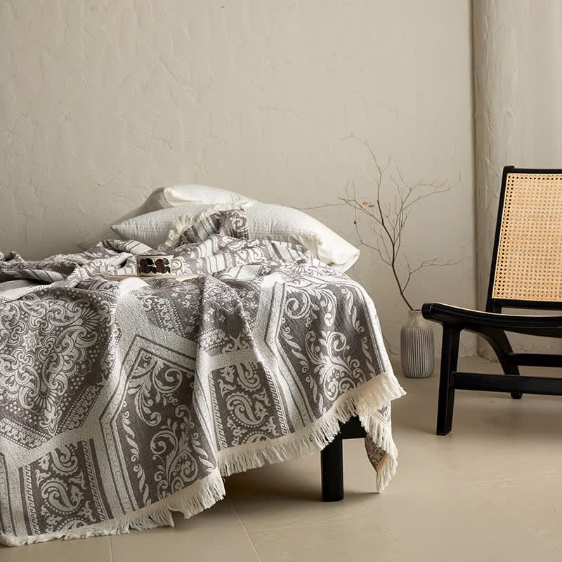 Damask Paisley Pattern Cotton Blanket