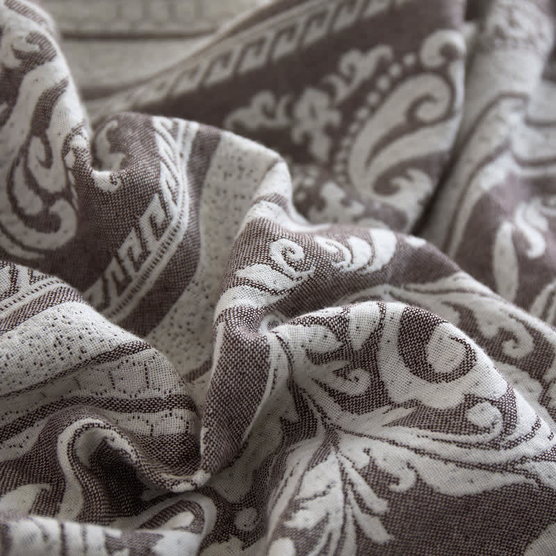 Damask Paisley Pattern Cotton Blanket