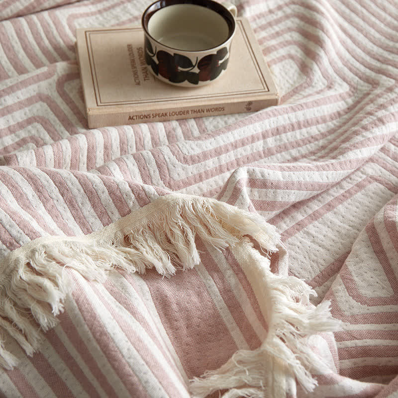 Geometric Labyrinth Pattern Cotton Gauze Blanket