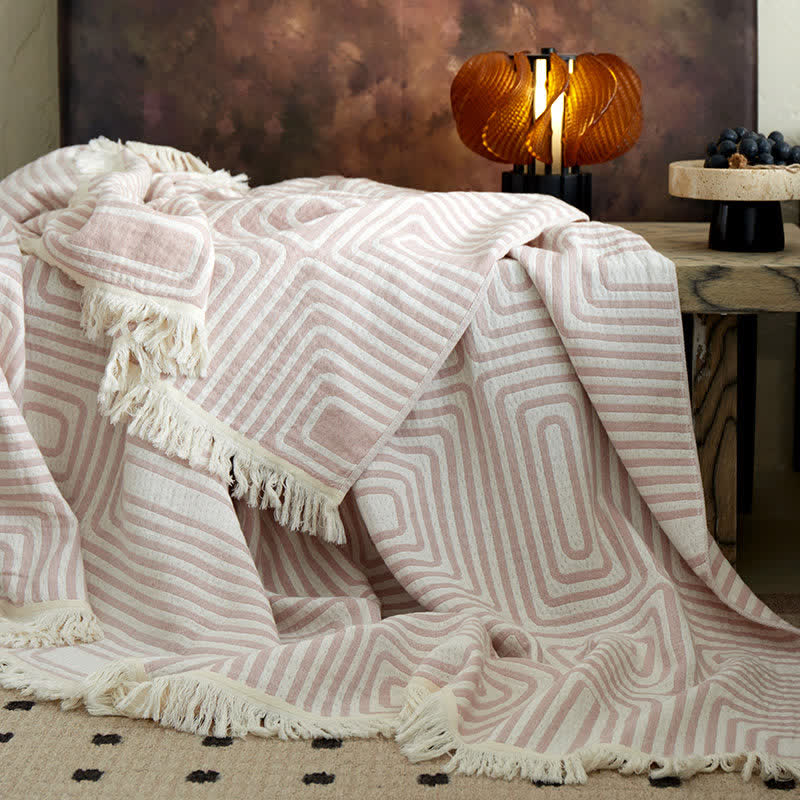 Geometric Labyrinth Pattern Cotton Gauze Blanket