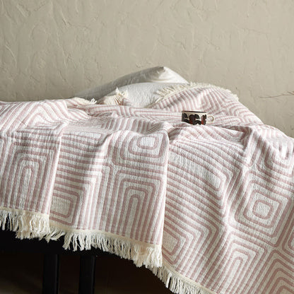 Geometric Labyrinth Pattern Cotton Gauze Blanket