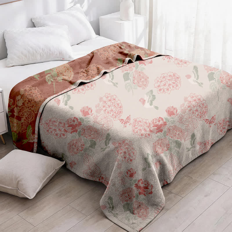 Beanpaste Pink Hydrangea Jacquard Quilt
