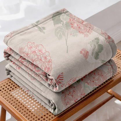 Beanpaste Pink Hydrangea Jacquard Quilt