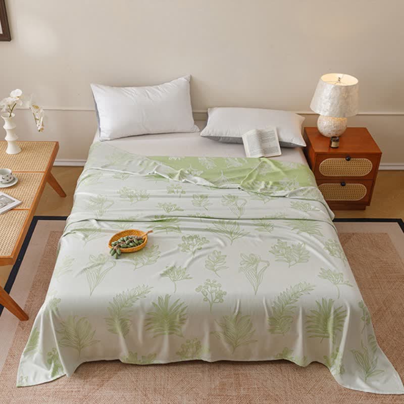 Multicolor Botanical Sketch Bamboo Fiber Quilt