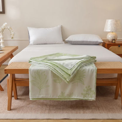 Multicolor Botanical Sketch Bamboo Fiber Quilt