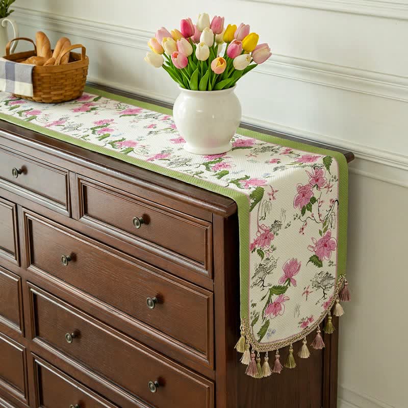 Pastoral Style Floral Tassel Table Runner