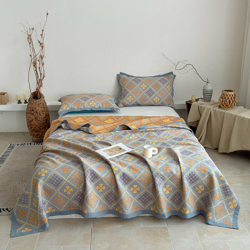 Geometric Clover 3-layer Cotton Gauze Blanket