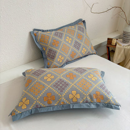 Geometric Clover 3-layer Cotton Gauze Blanket