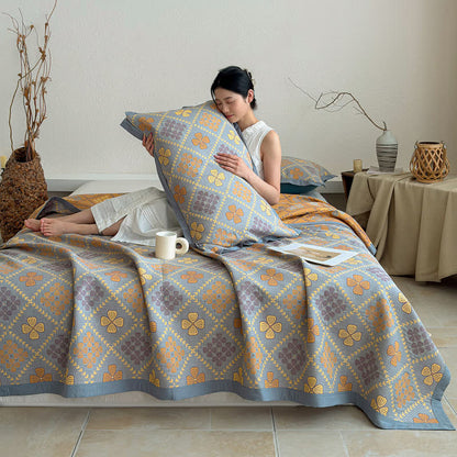 Geometric Clover 3-layer Cotton Gauze Blanket