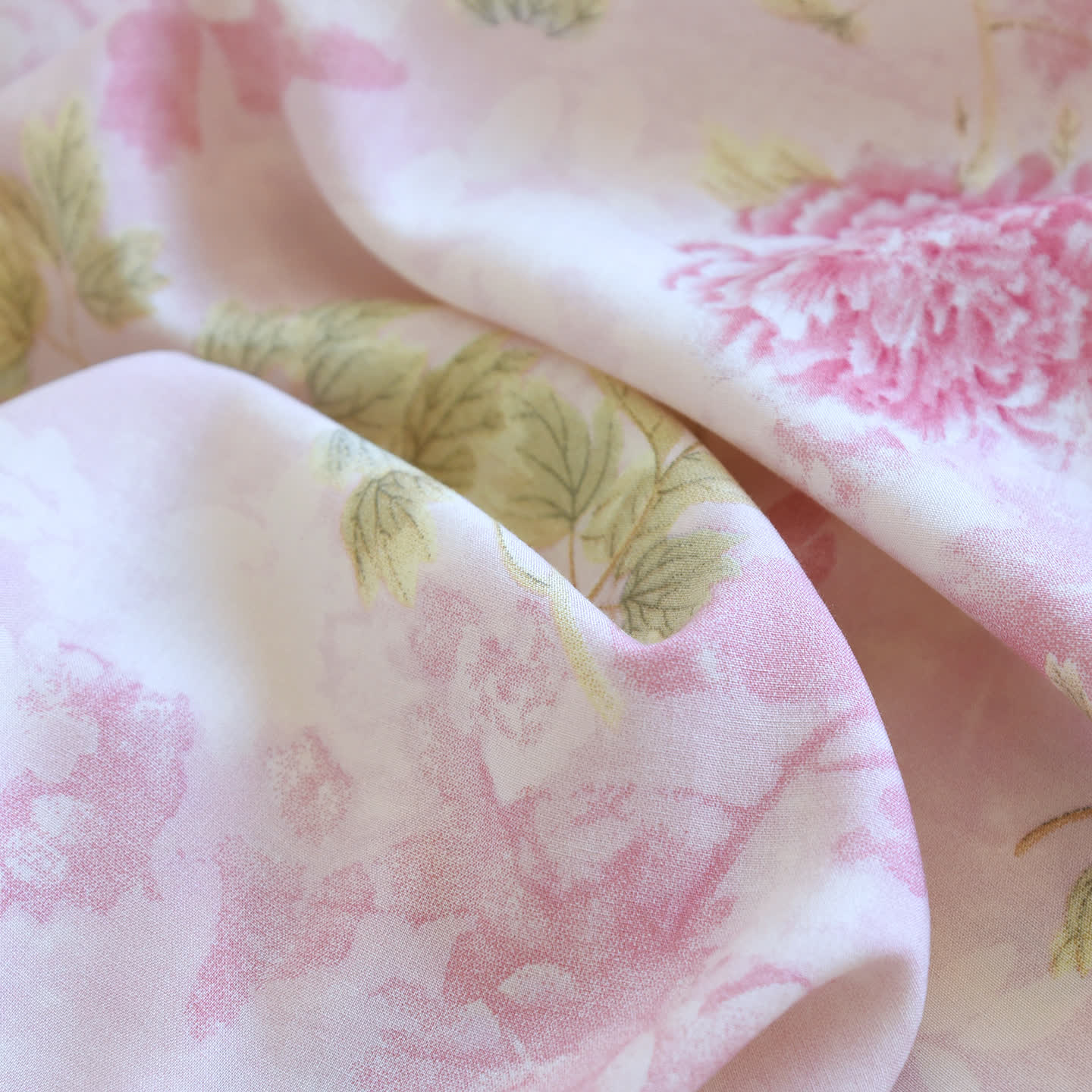 Hydrangea Floral Padded  Cropped Pants Nightwear