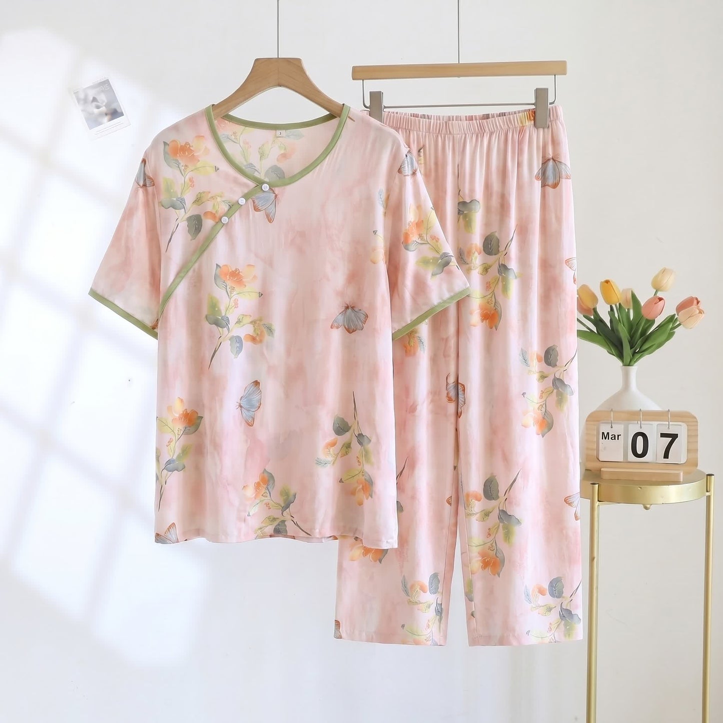 Butterfly Floral Cropped Pants Padded Nightwear