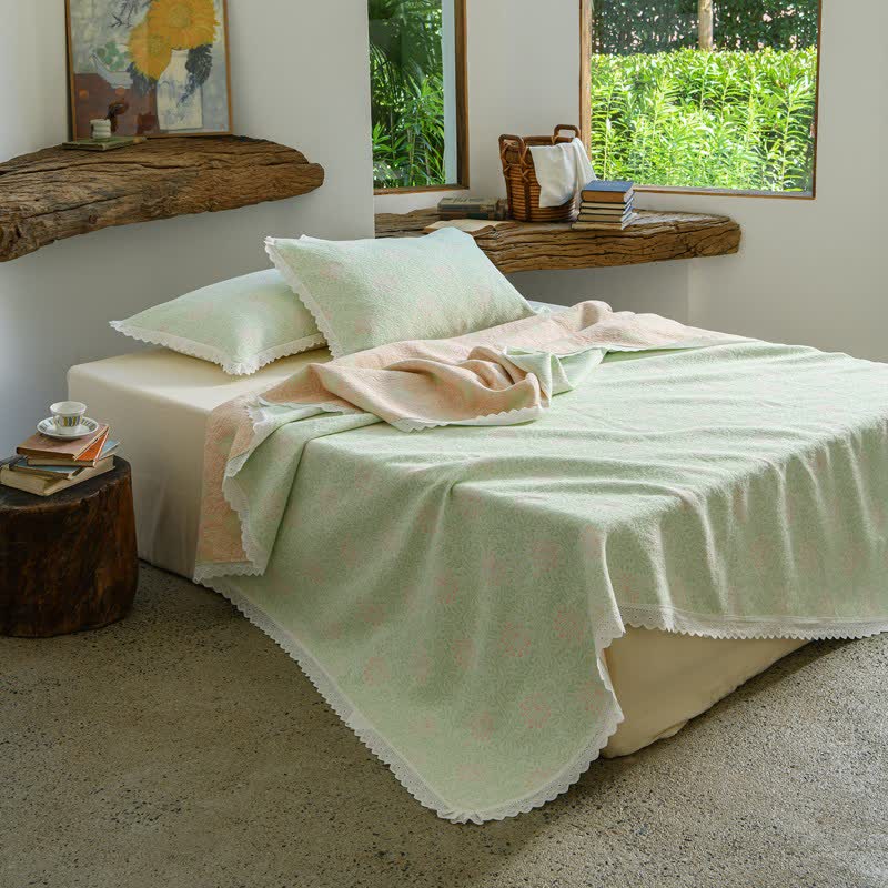 Lace Trim Reversibe Floral Cotton Bedspread