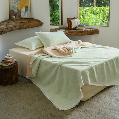 Lace Trim Reversibe Floral Cotton Bedspread