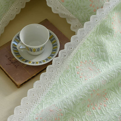 Lace Trim Reversibe Floral Cotton Bedspread