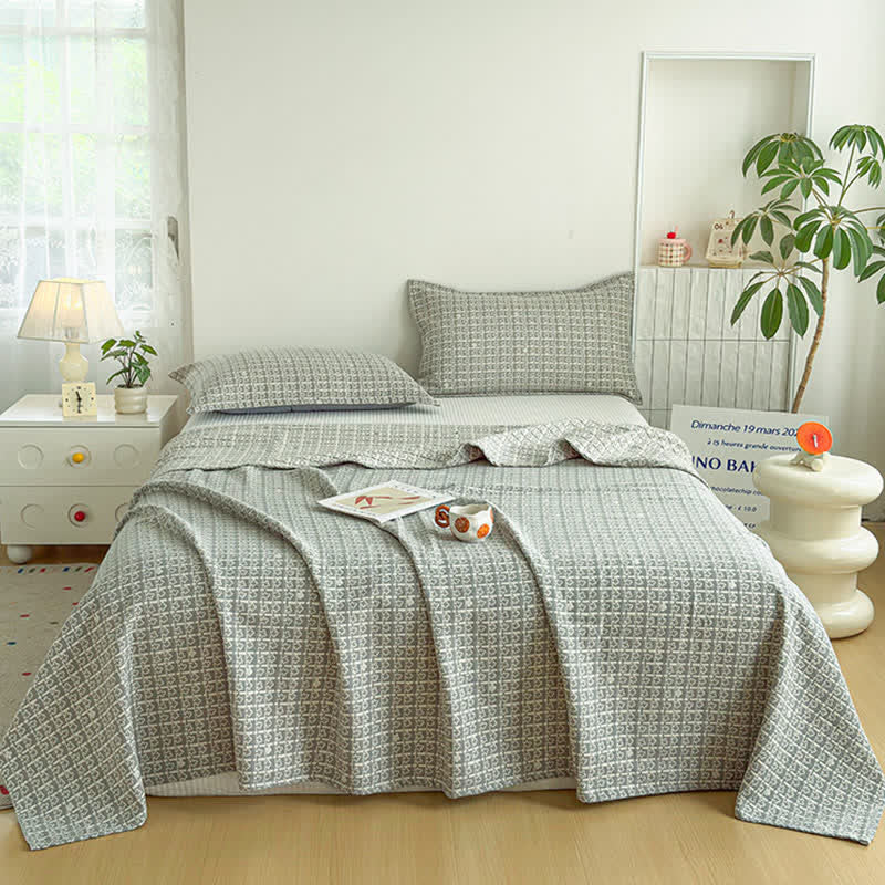 Modern Geometric Pattern Jacquard Cotton Quilt