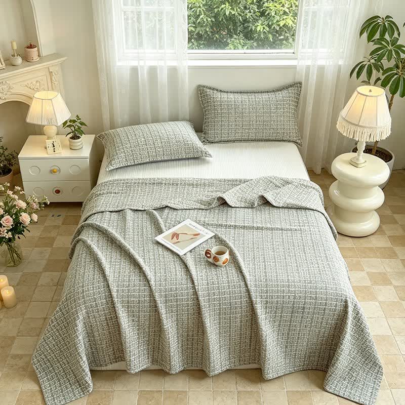 Modern Geometric Pattern Jacquard Cotton Quilt