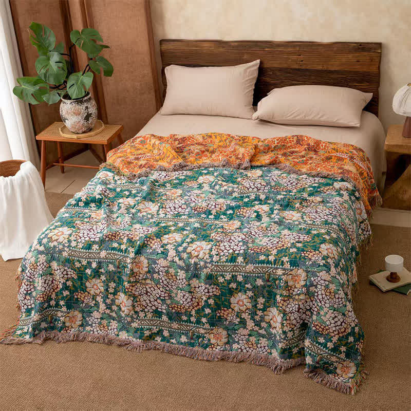 Reversible Botanical Muslin Quilt with Retro Fringe