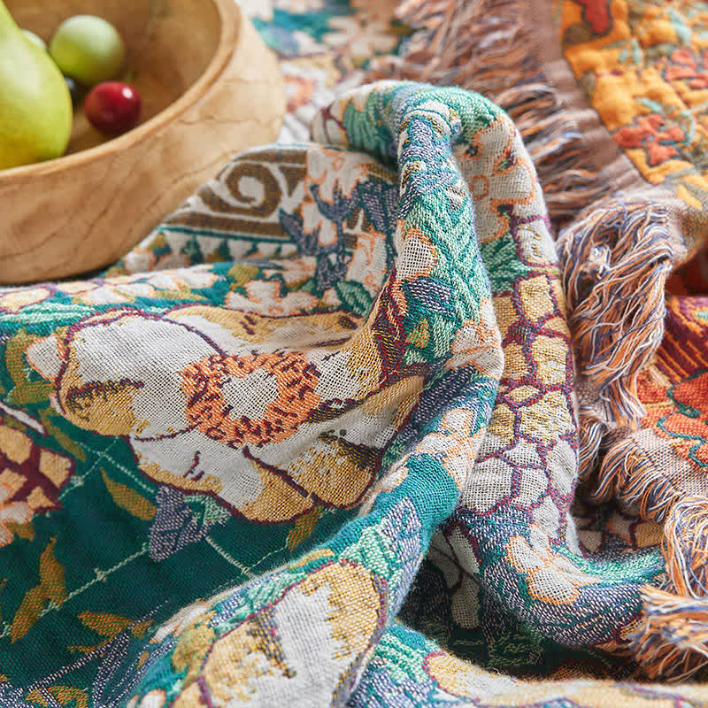 Reversible Botanical Muslin Quilt with Retro Fringe