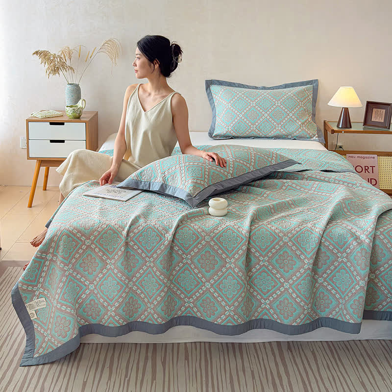 3-Layer Cotton Gauze Jacquard Bedspread Quilt