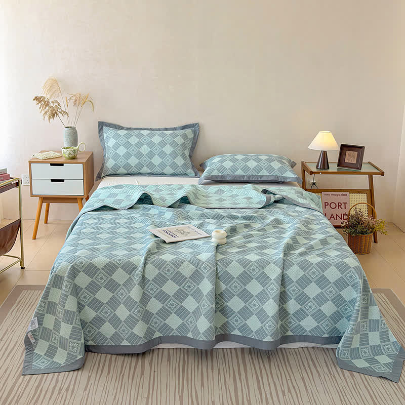 Reversible 3-layer Geometric Jacquard Blanket Quilt