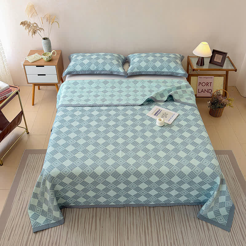 Reversible 3-layer Geometric Jacquard Blanket Quilt