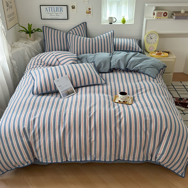 Vintage Striped Scalloped Trim Bedding Set