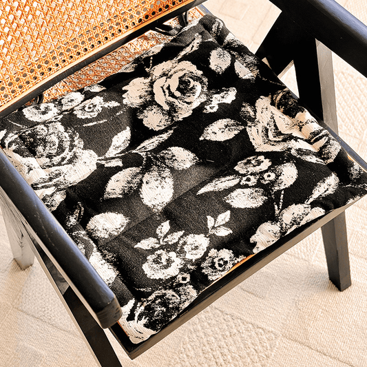 Black & White Vintage Floral Chenille Chair Cushion Black Rose Pattern Botanical Home Accent Cafe Seat Accent Chair Cushion Chair Pad Chenille Cushion Cushion Seating Dining Chair Decor Floral Japanese Style Decor Memory Foam Filled Minimalist Interior Style newin260629 Non-Slip Backing Piped Edge Cushion Seat Cushion Square Tie-On Design Wooden Chair Accessory
