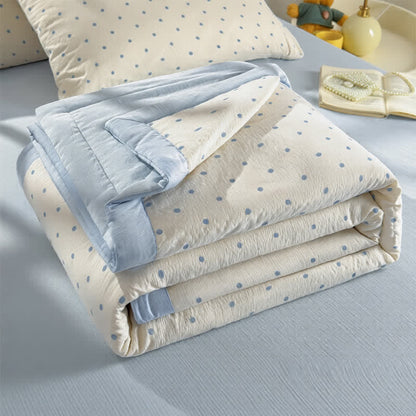 Blue Dot Seersucker Lightweight Summer Quilt