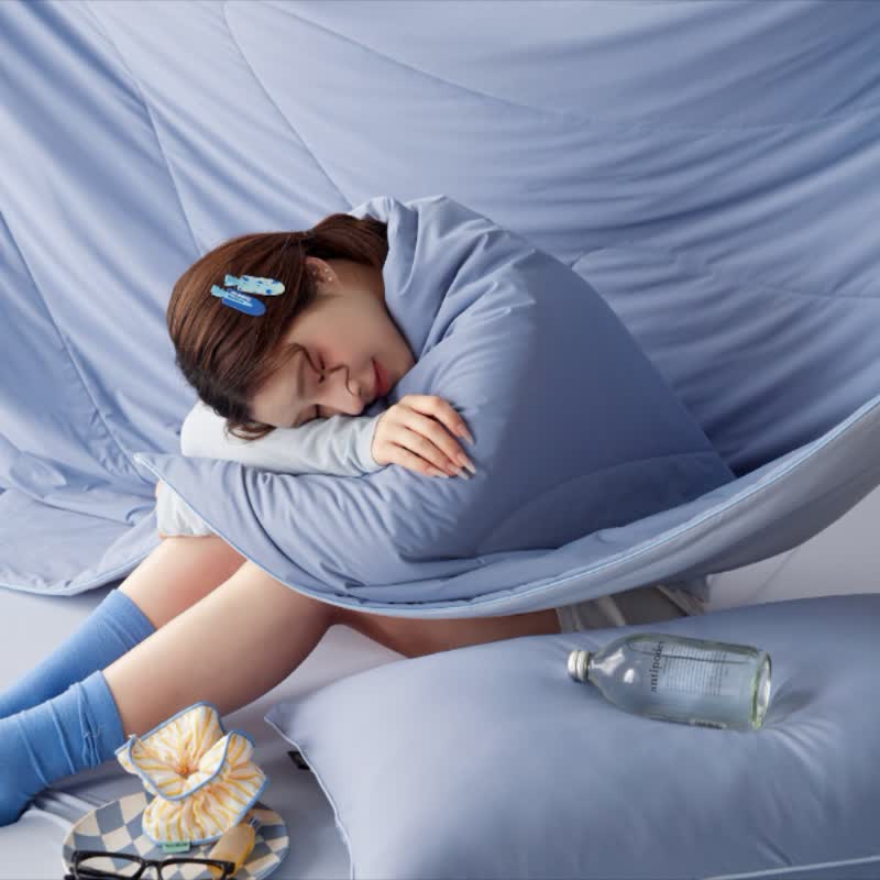 Nordic Cooling Lightweight Summer Comforter