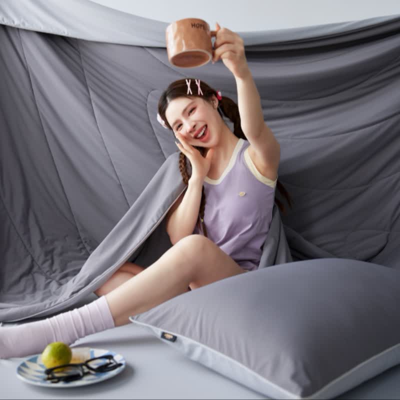 Nordic Cooling Lightweight Summer Comforter