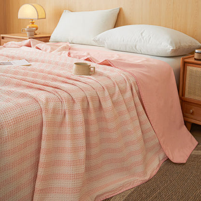 Textured Plaid Woven Bedspread with Scalloped Edge